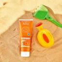 3282779402903_2_Protector-Solar-Leche-Ninos-Avene-LN-SPF-50-X-100ml.webp