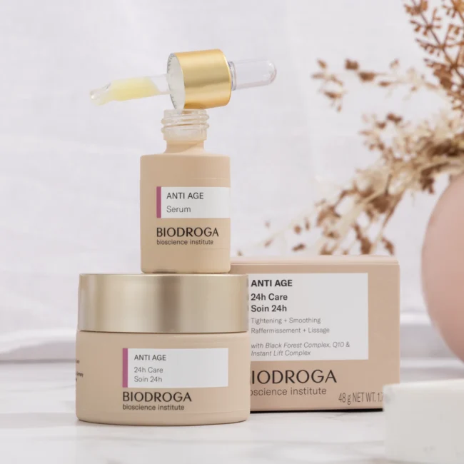 Biodroga-Anti-Age-24hr-Care-Moisturiser-Insitu-B_2048x.webp