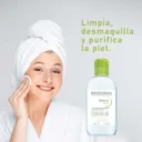 agua-micelar-sebium-H2O-bioderma-limpia-desmaquilla-purifica-piel-grasa-mixta-tendencia-acneica-nocomedogenico-evita-obstruccion-poros-250ml-protector-solar-tiendas-baysi.webp